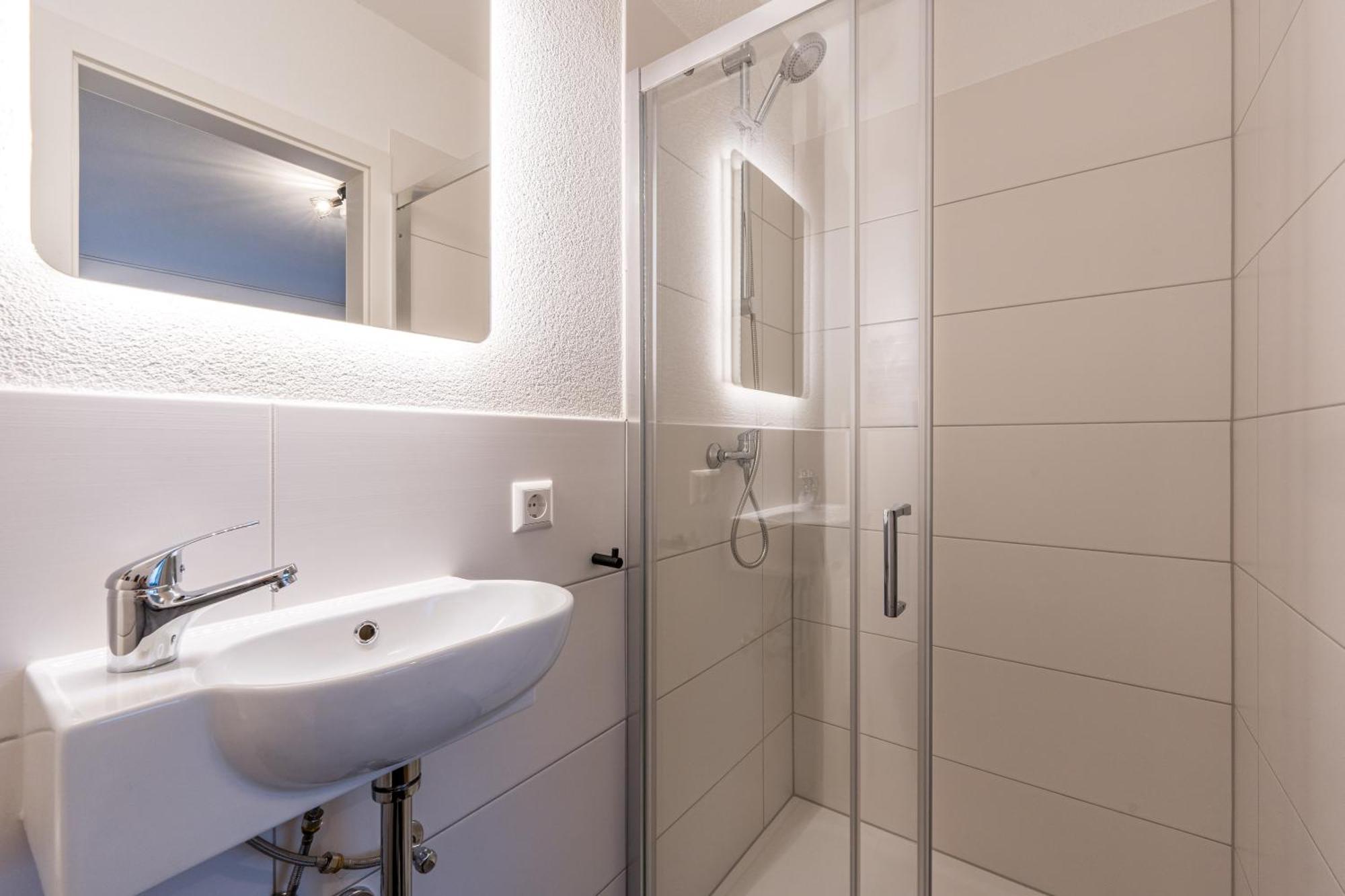 Basis 8 Apartment Kussaberg Bilik gambar